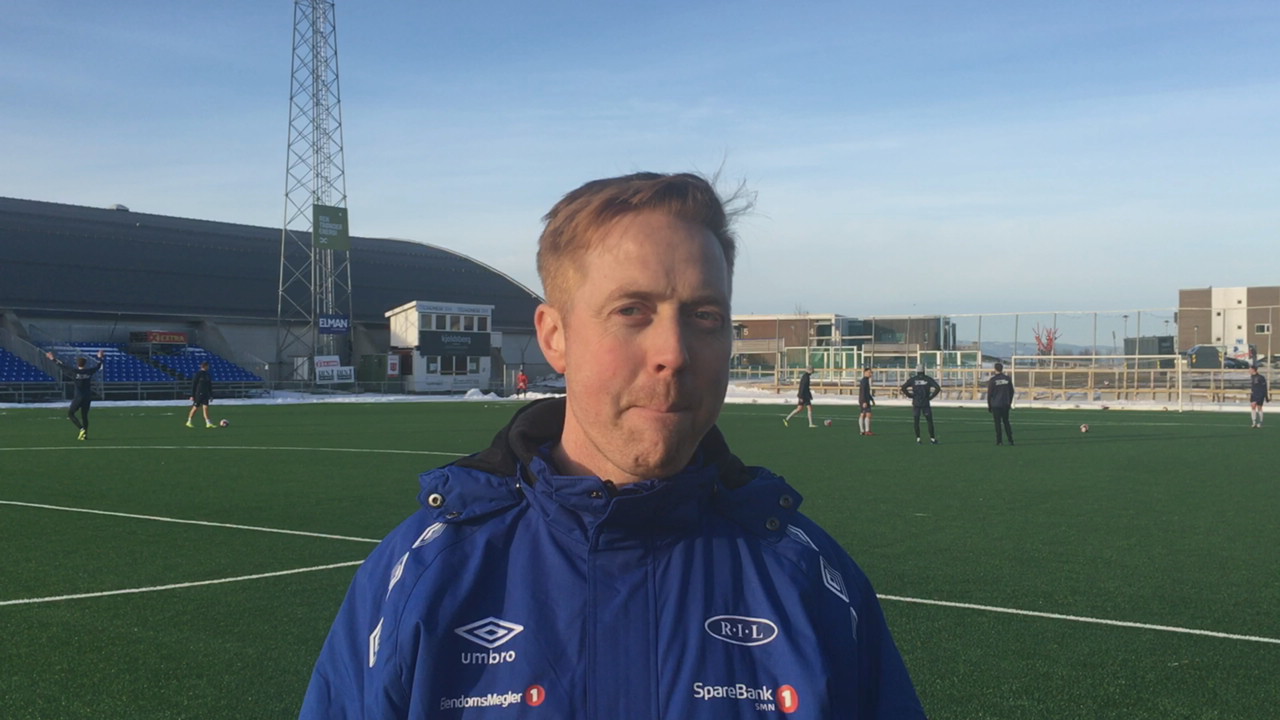 AC25D2EB-F64E-4D32-B261-60576A18C126.MOV